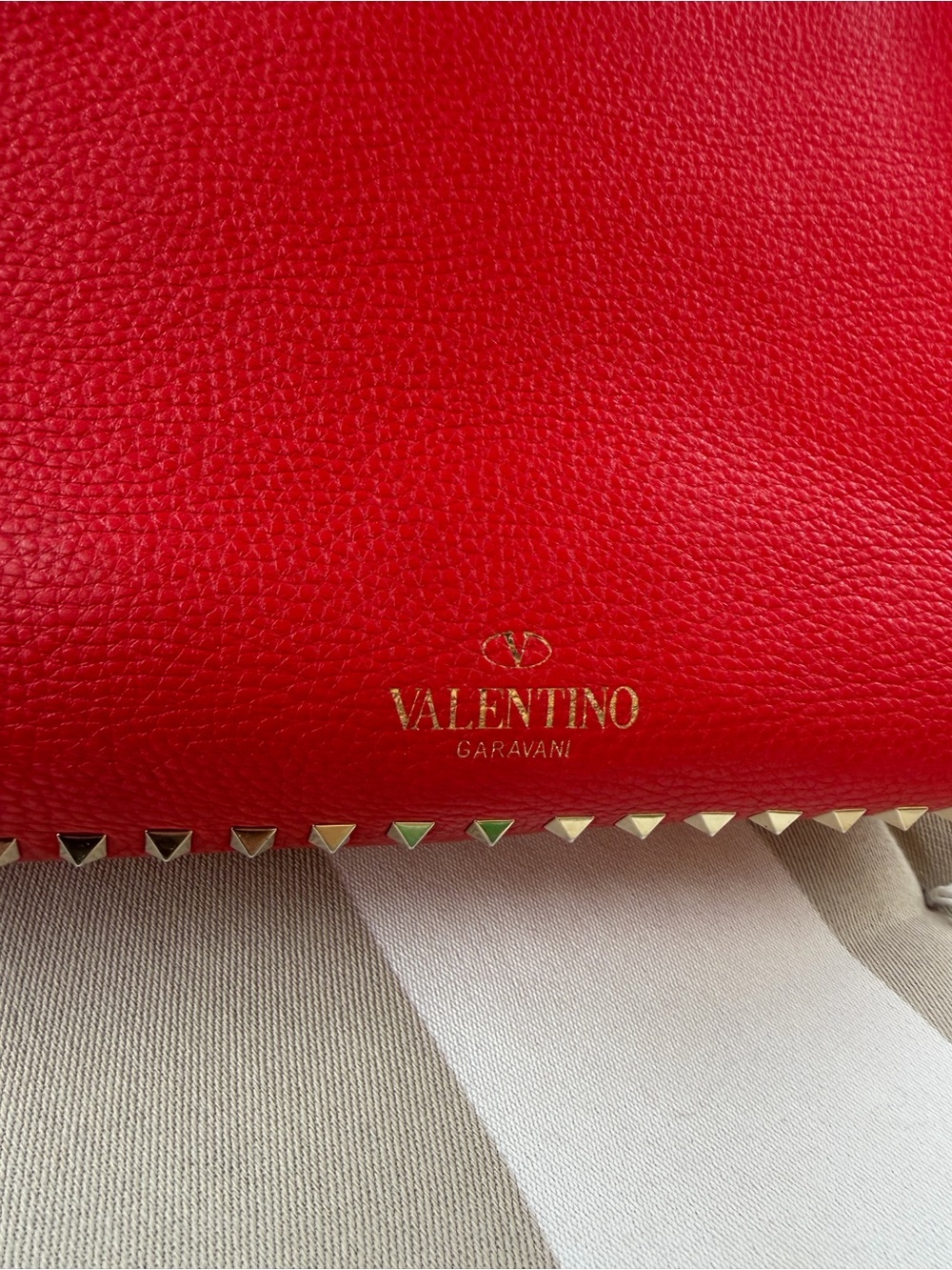 VALENTINO GARAVANI ROCKSTUD RED LEATHER Carryall Tote Bag w/ COA Stunning! - Picture 5 of 17